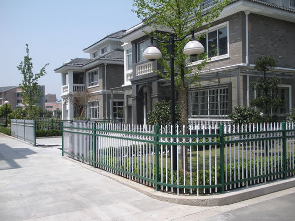 圍墻護欄價格.jpg